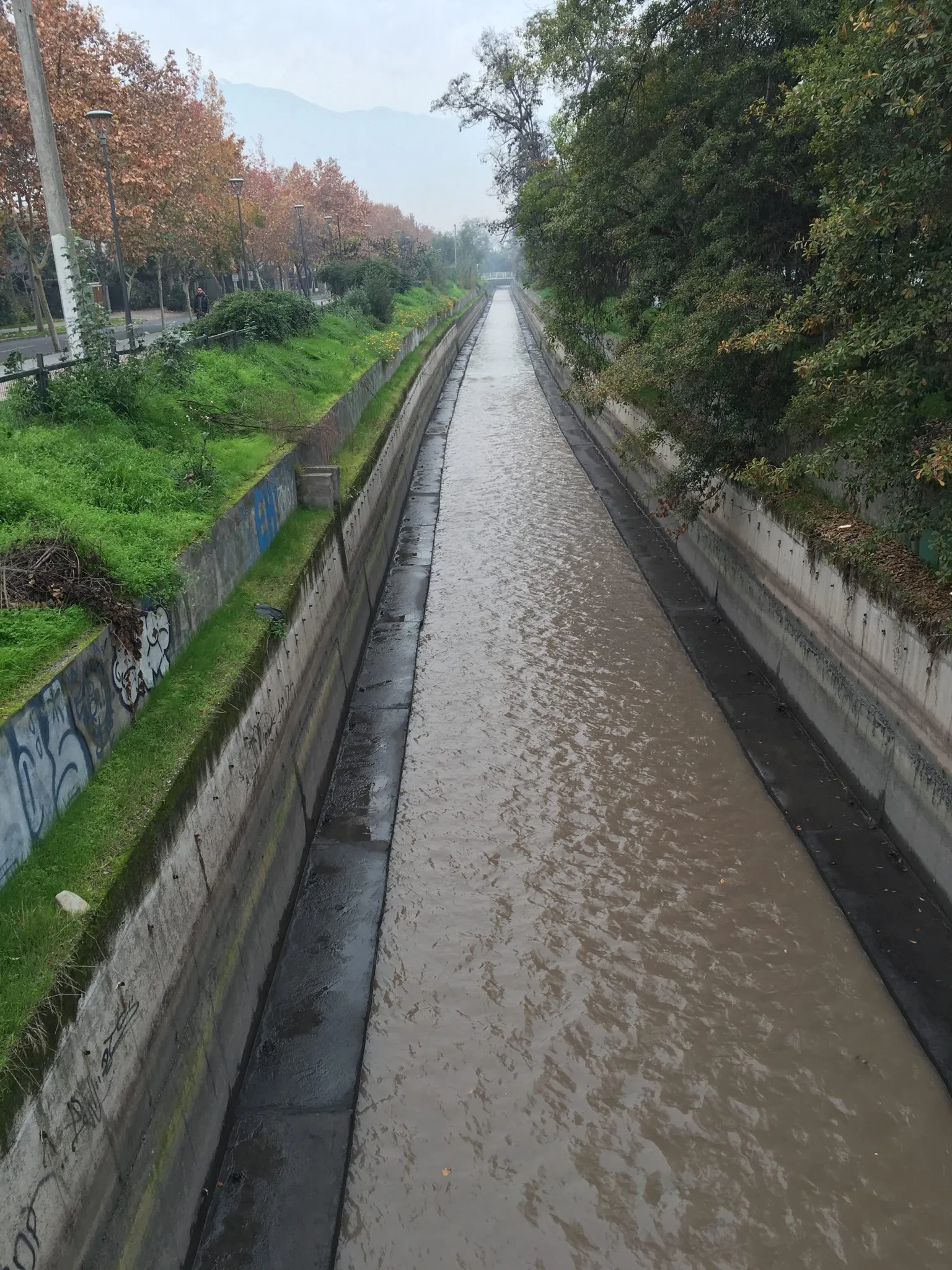 Limpieza Canal San Carlos y urbanización, otra vista de la obra